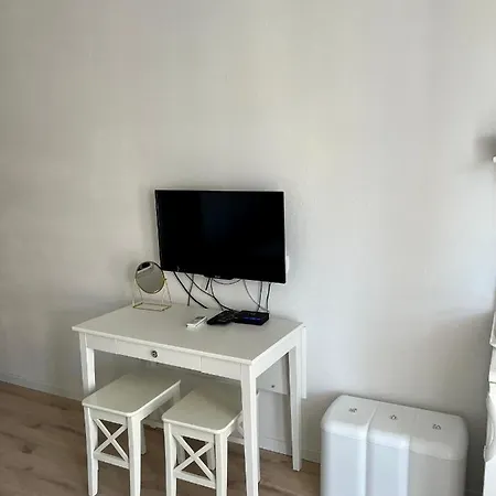 Privatunterkunft Mrcela With Big Balcony And Sea View *